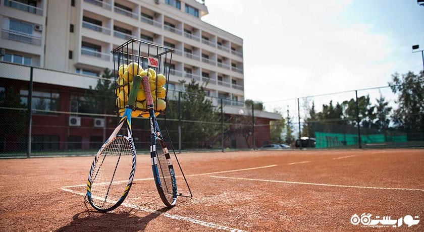 زمین تنیس هتل گریدا سیتی